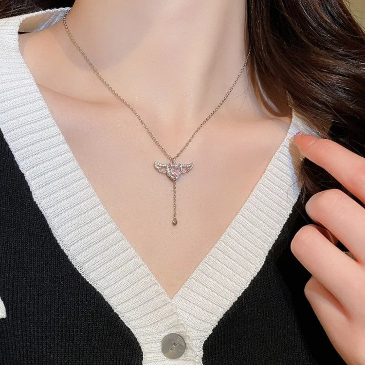 Melek Kanadı Kalp Detaylı Çelik Kolye Pembe Zirkon