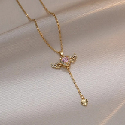 Kalp Detaylı Melek Kanadı Kolye Gold Pembe Zirkon